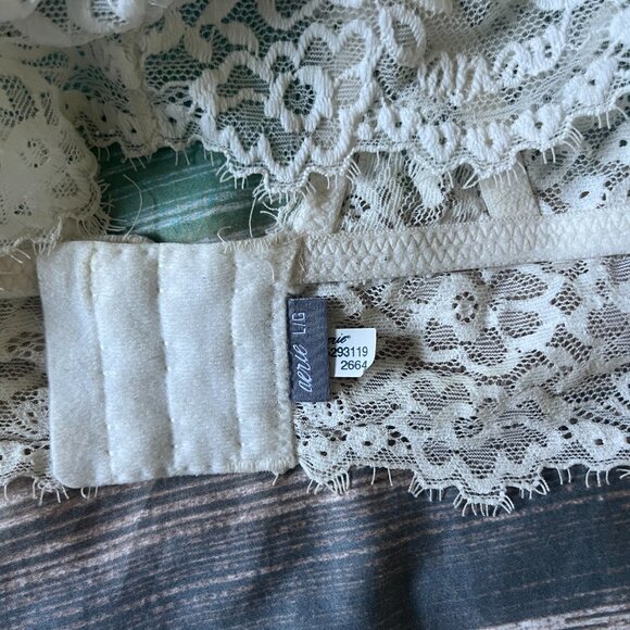 Bralette - Picture 6 of 6